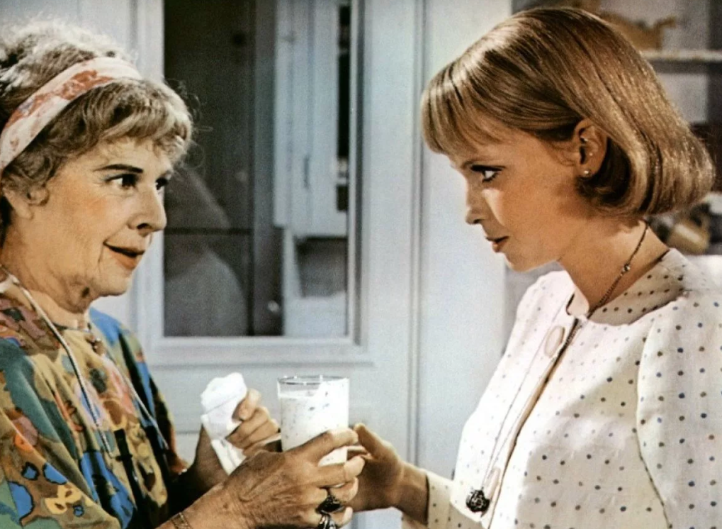 Кадр из фильма "Ребёнок Розмари" 1968 года