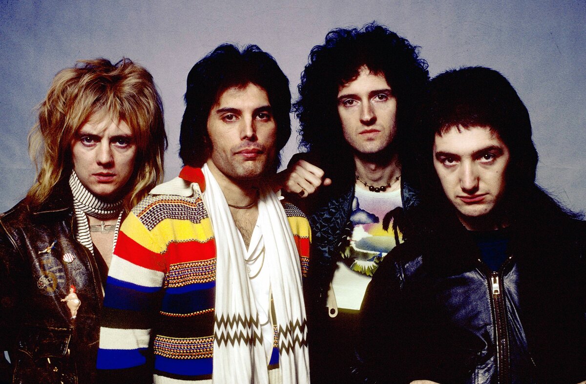 Участники группы Queen Роджер Тейлор, Фредди Меркьюри, Брайан Мэй и Джон Дикон (слева направо).