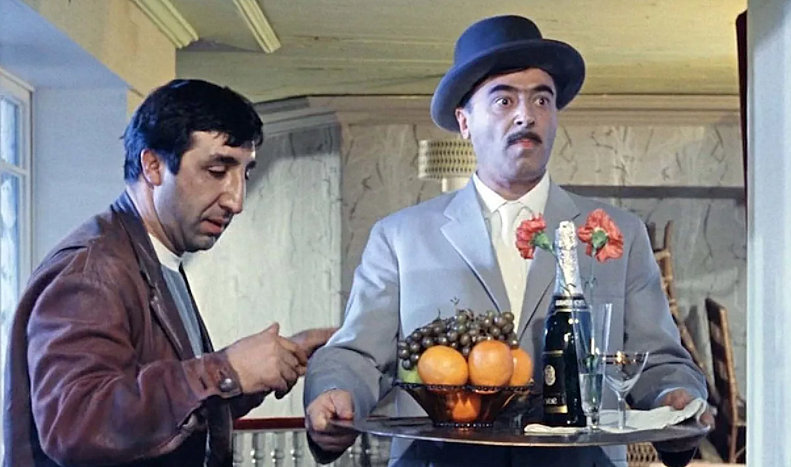 кадры из фильма «Кавказская пленница, или Новые приключения Шурика»