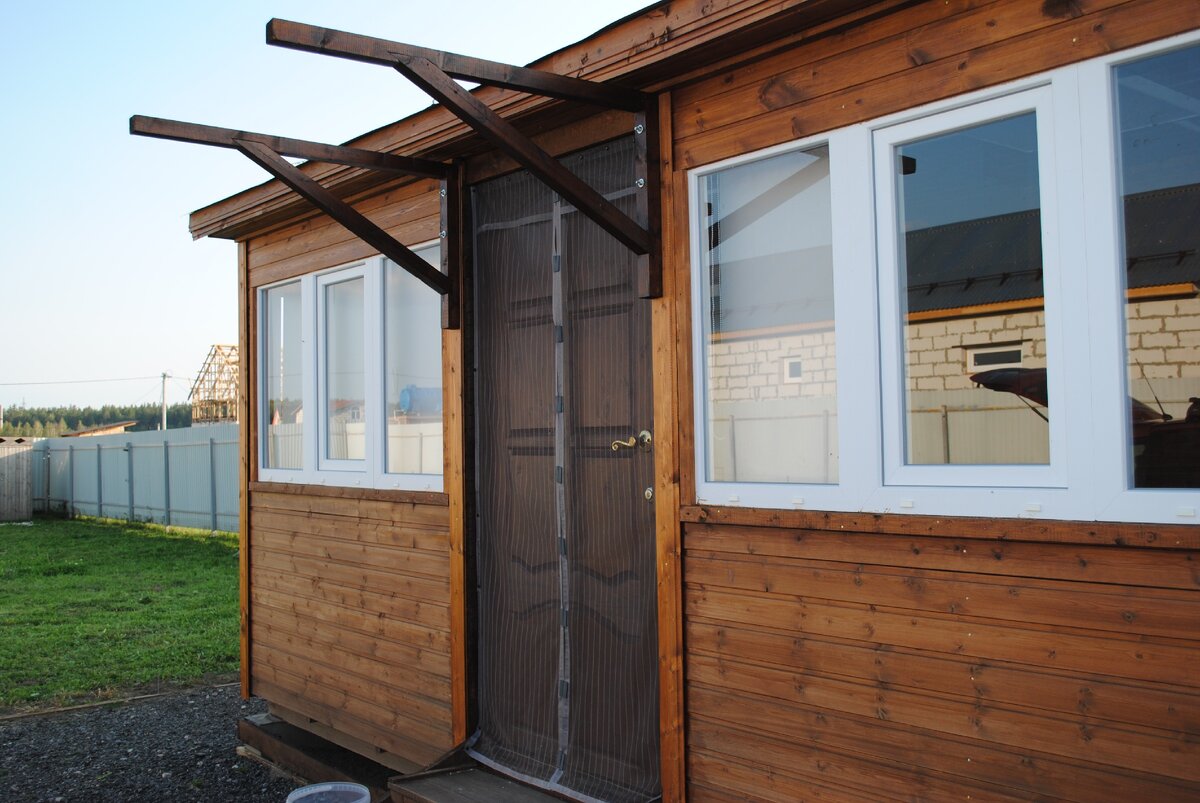 Козырёк два года назад.