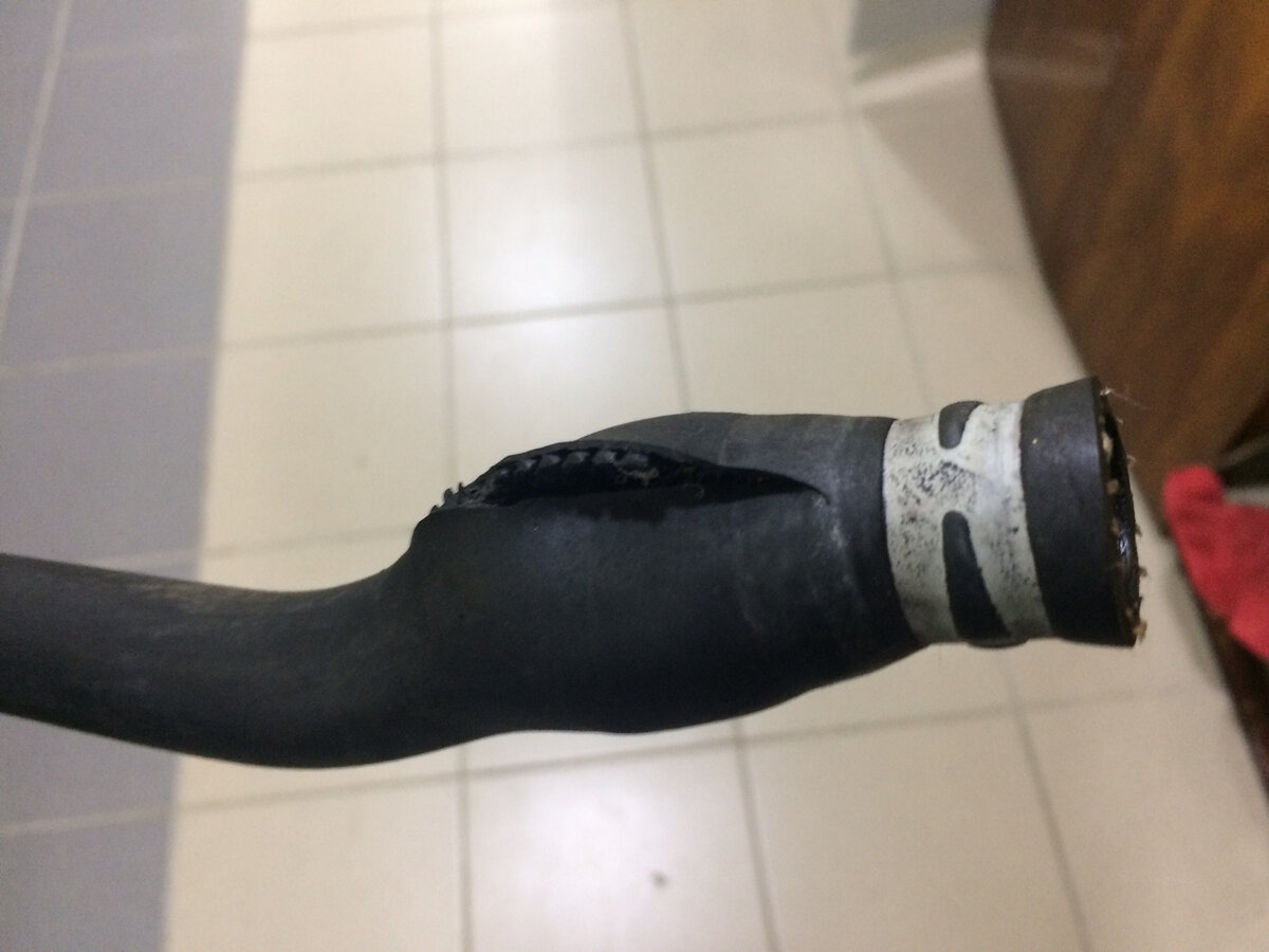 Некоторые автолюбители даже не знают, что у них прогорела прокладка ГБЦ, 5 признаков этой неисправности и последствия