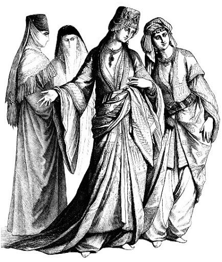 женские костюмы эпохи полны изящных драпировок