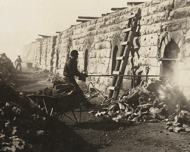Человек делает коксовый уголь. Старквилл, Колорадо, 1906 Год.
