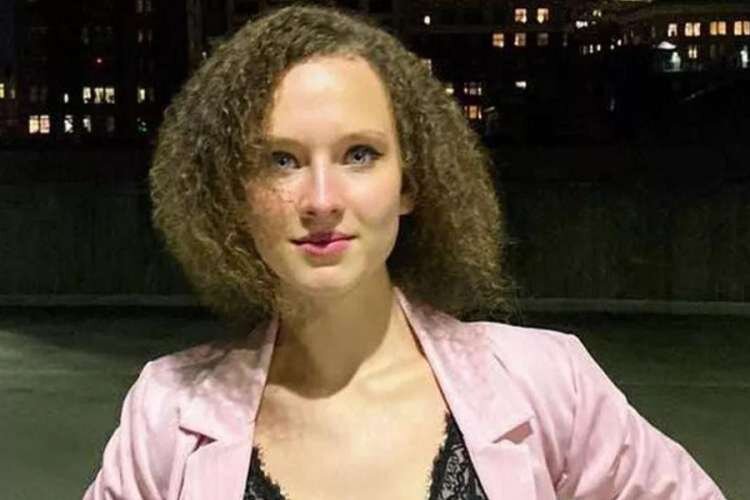 Хелена Дьюк, сдавшая мать, дядю и тётю за участие в беспорядках в районе Капитолия