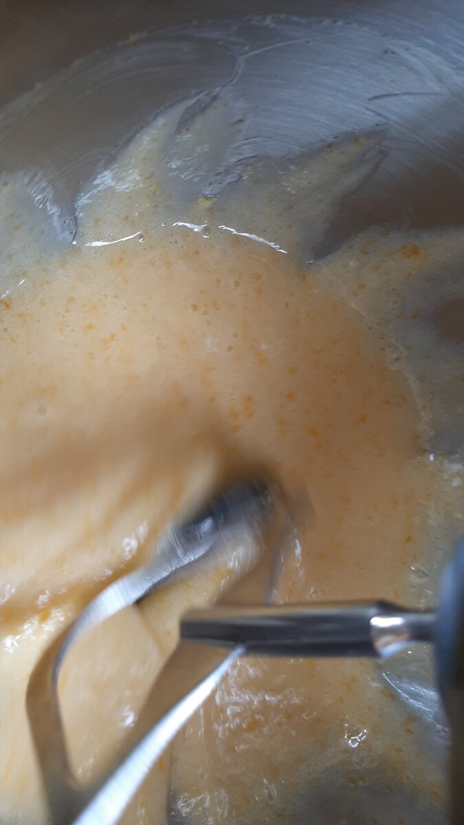 Опять же делаю это с помощью кухонной машины. Можно и руками.