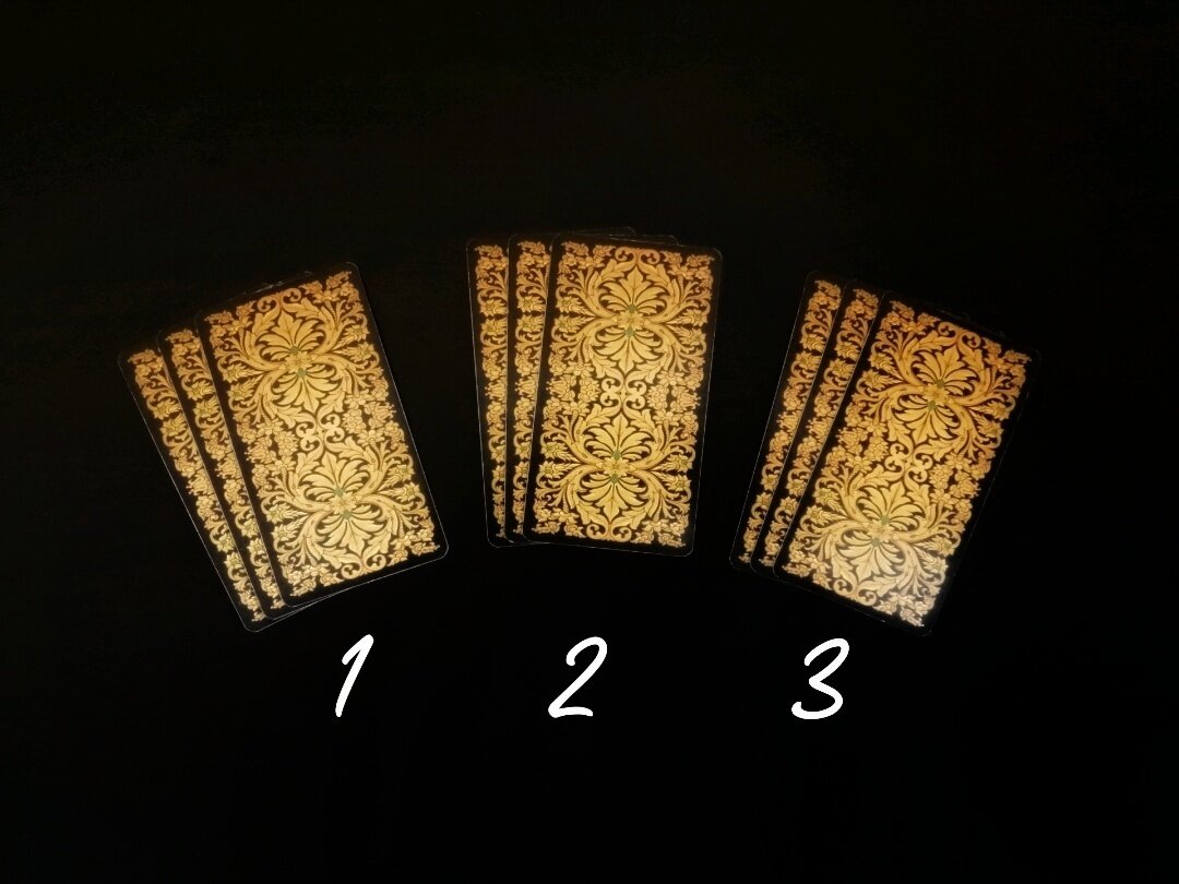 Для индивидуального расклада пишите на WhatsApp +79773504132