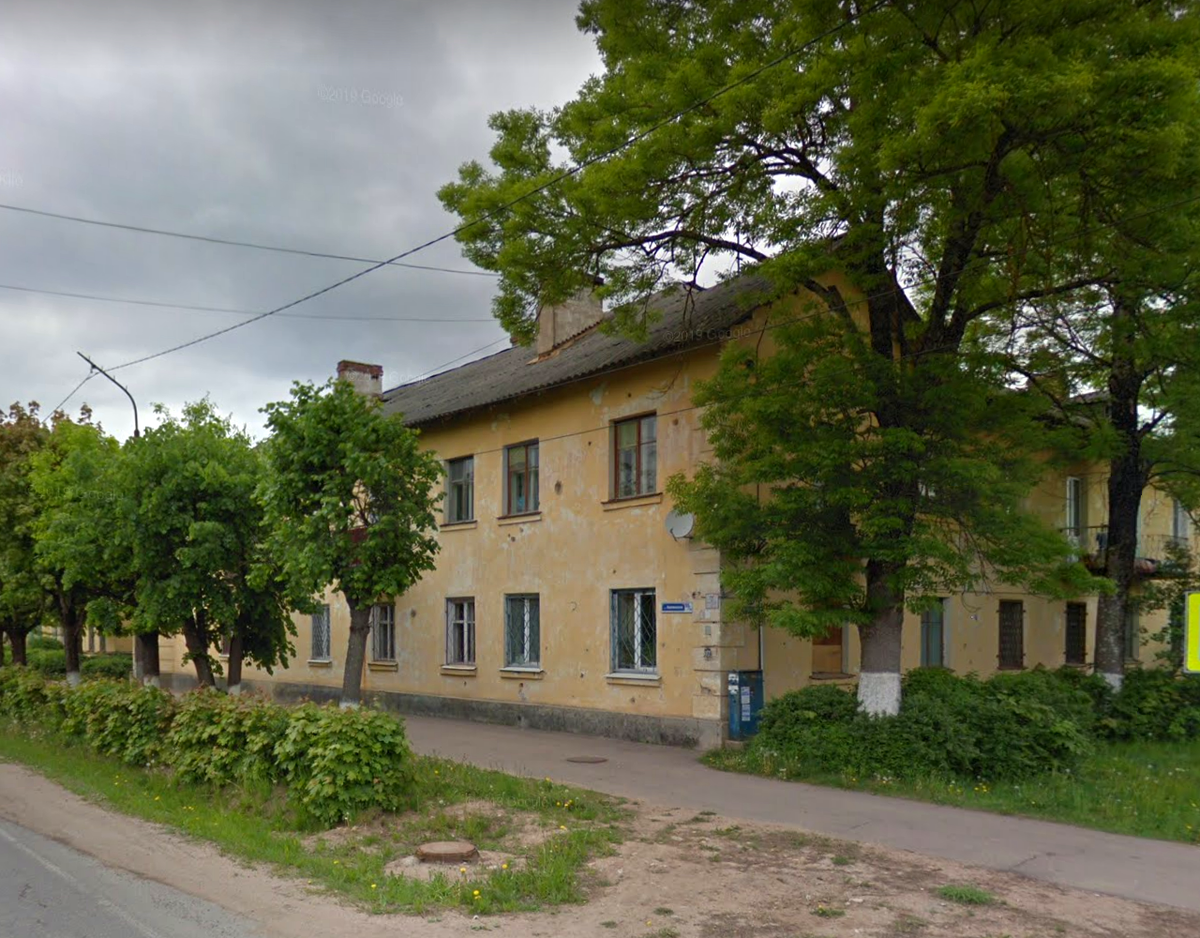 Квартира площадью 41,9 м² в п. Сланцы Ленинградской области, ул. Ломоносова, д. 55.