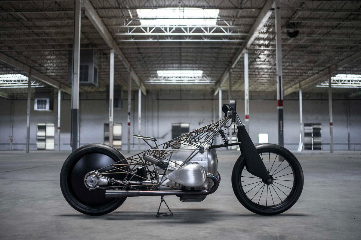 Revival Cycles henne BMW Landspeeder