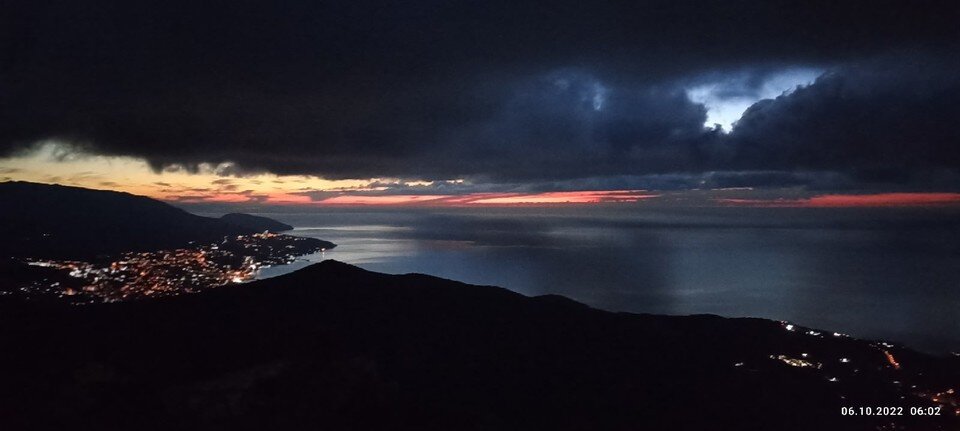     Свет возникает из тьмы. Фото: Андрей Бачурин/VK