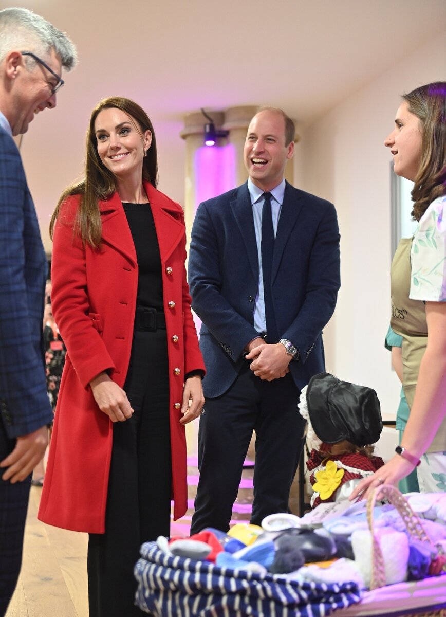    Кейт Миддлтон и принц Уильям заполнили пространство после смерти королевыLegion-Media