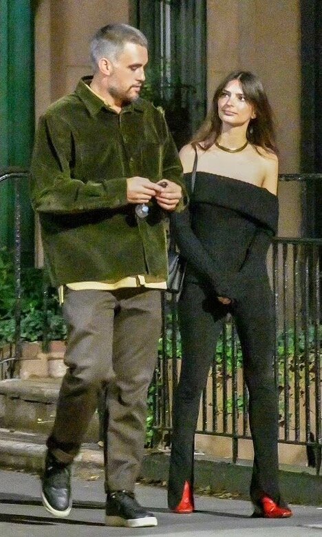    Эмили Ратаковски заметили с новым бойфрендомLegion-Media