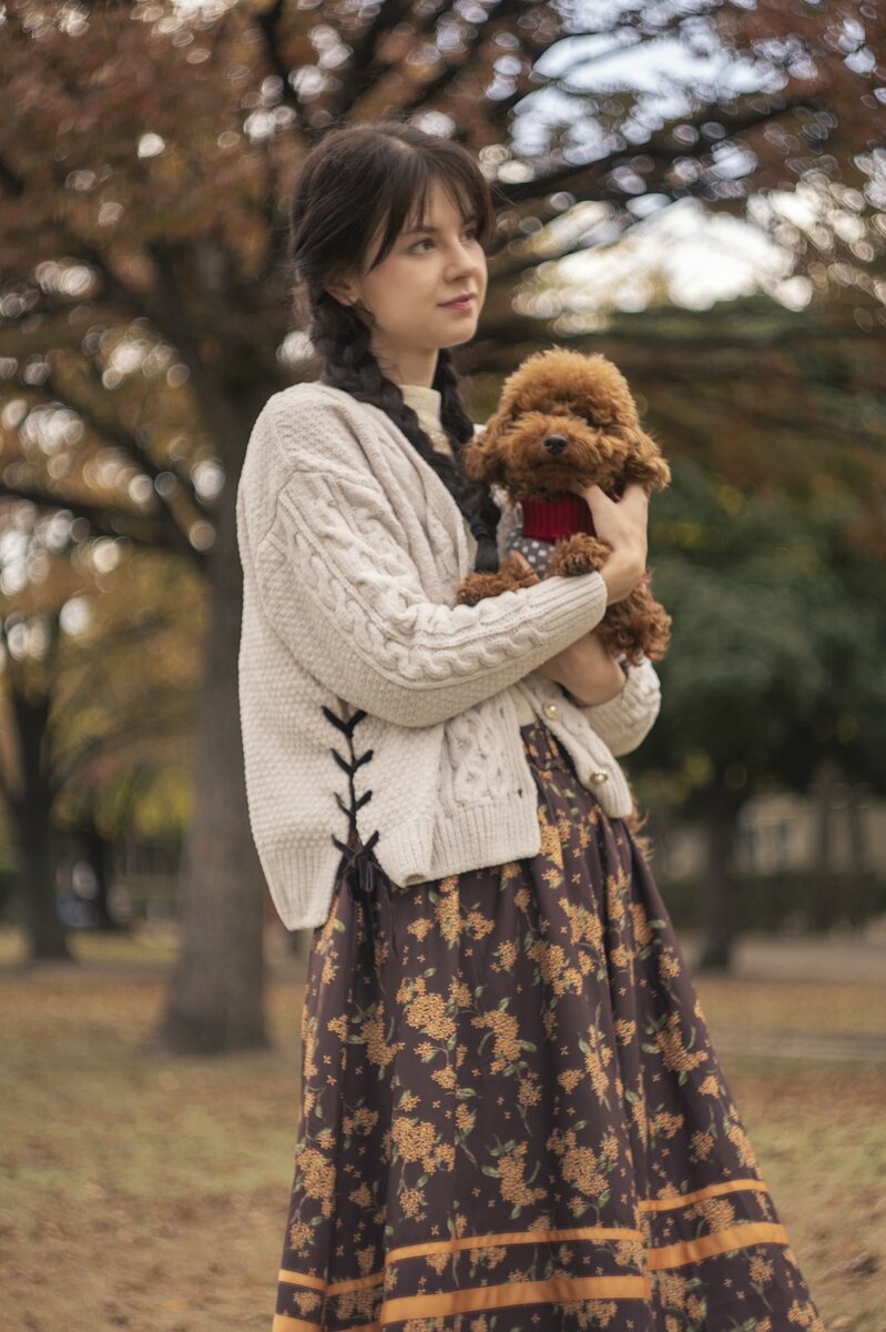 Автор блога и собачка Адзуки в осенней атмосфере