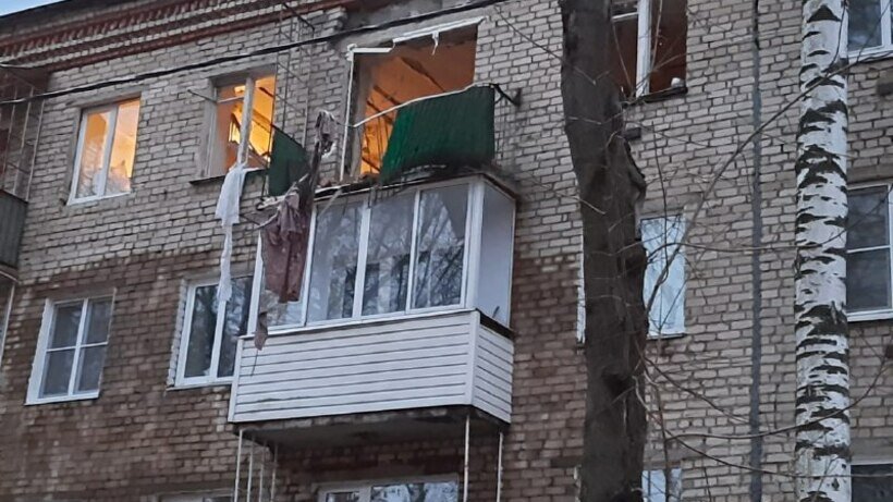    Специалисты «Мособлпожспаса» на месте хлопка газа в Сергиевом Посаде ©Telegram-канал Мособлпожспас