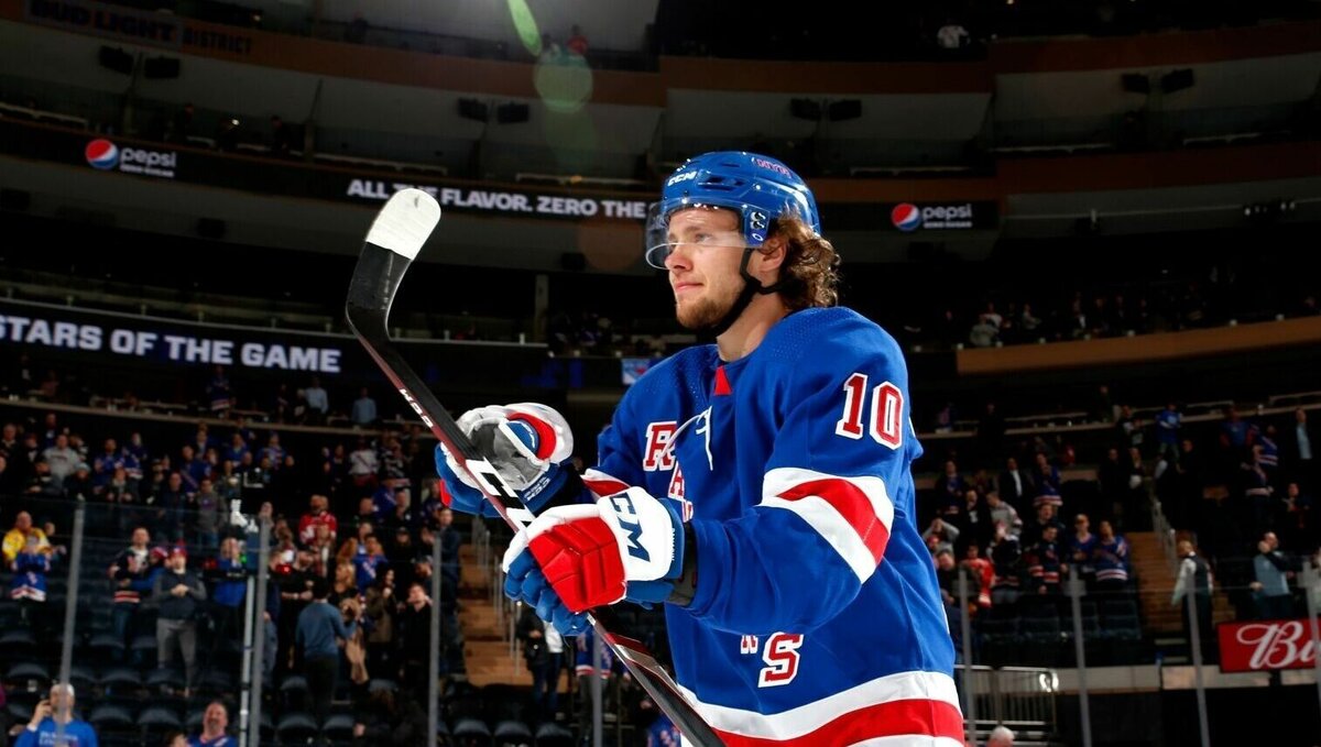     Очередной игровой день Национальной Хоккейной Лиги порадовал ее российских поклонников результативными действиями соотечественников.