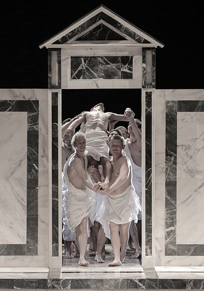 Сцена из спектакля «Лабардан-с»