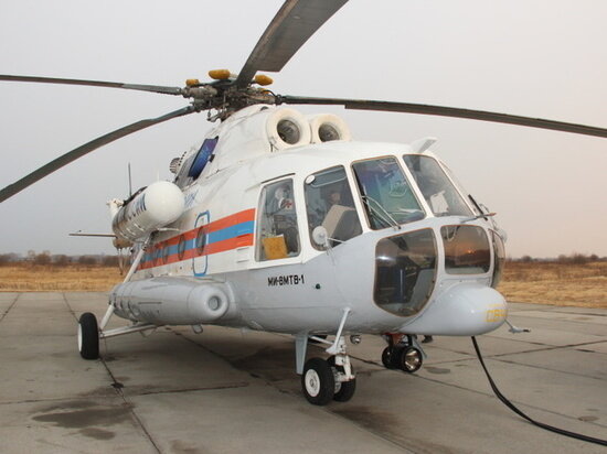     Вертолет МЧС из Хабаровска вылетел в Амурский район для тушения пожар. ФОТО: ГУ МЧС России по Хабаровскому краю