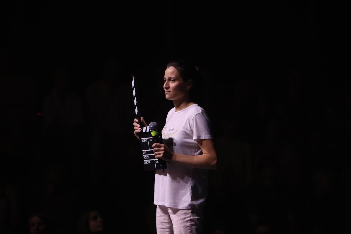 Юлия - главный модератор Первого канала