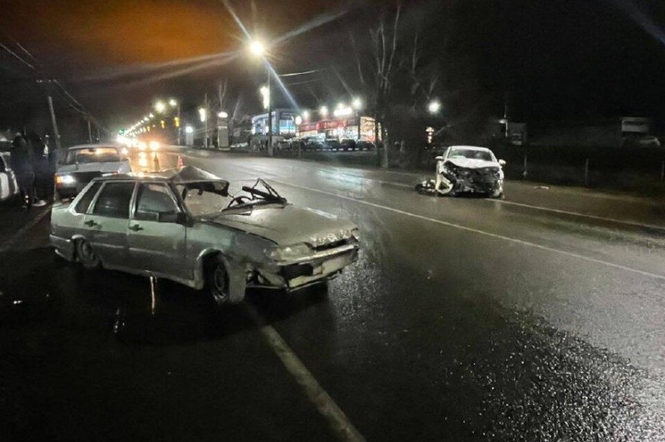     В машинах пострадали три человека, в том числе ребенок. Фото: УГИБДД по Ростовской области