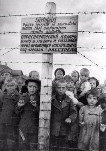 К примеру, финны создавали концлагеря для местного русского населения.