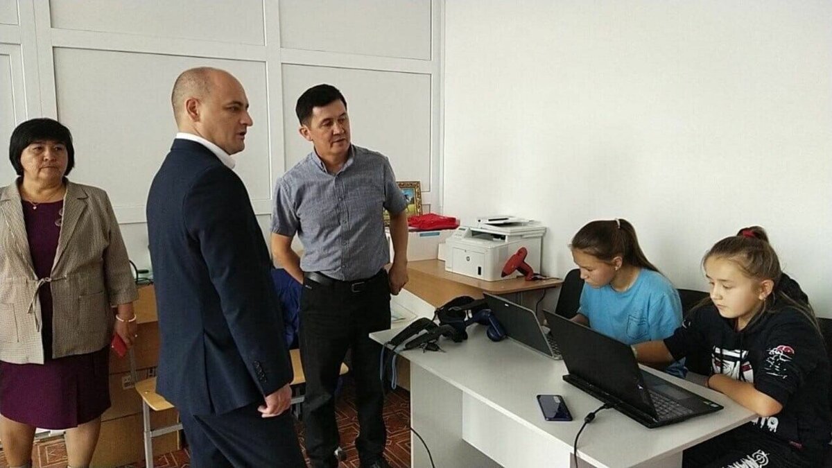     В рамках встречи руководства партии “Единая Россия” и думской фракции подведены итоги законотворческой работы в текущем году, а также намечены задачи на 2023 год.