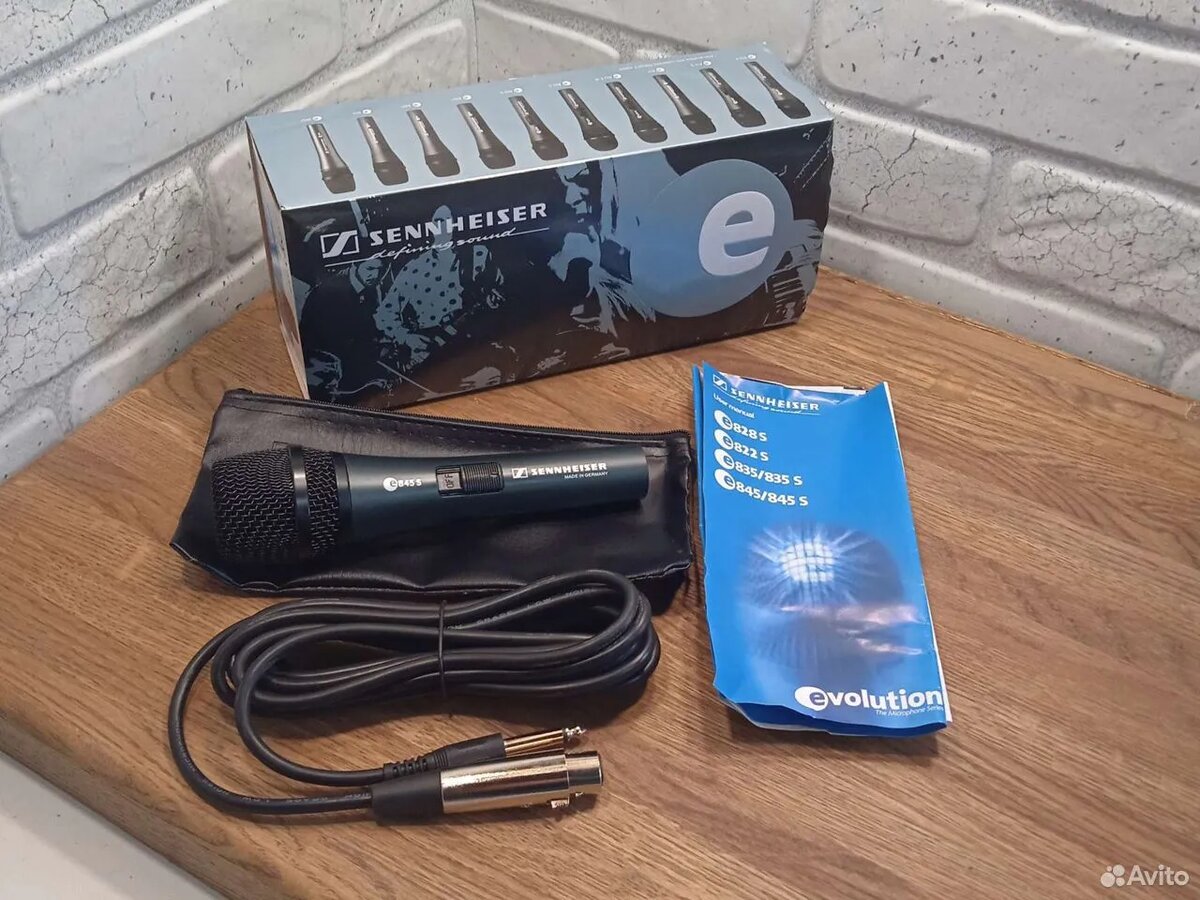 Подделка Sennheiser E845 c кабелем в комплекте.