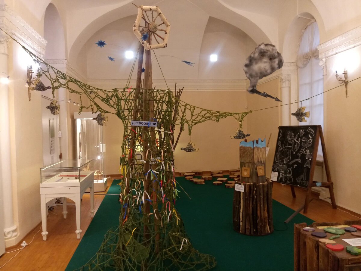 Выставка «Как приручить Леммюза» (ВЗ «Смольный»), фото из дзен-канала «Питерские культурные заметки»