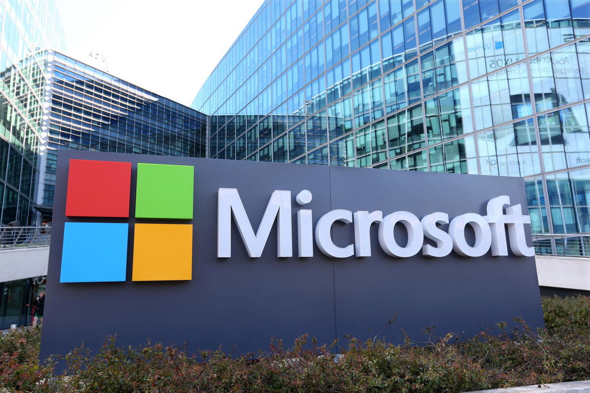Microsoft решило с 30 сентября больше не продлевать лицензии на использование своих продуктов российским фирмам.