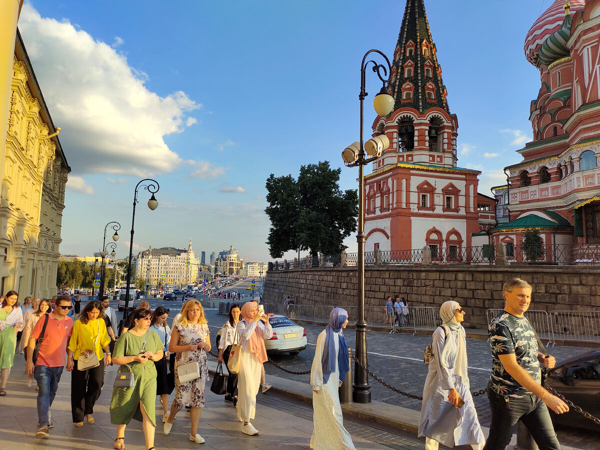 сегодня вечером в москве