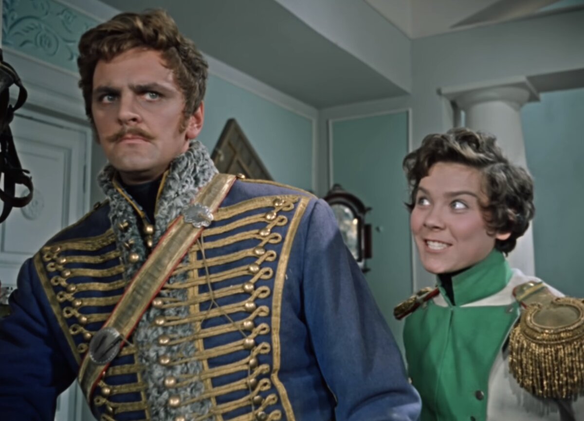 Сюжет фильма тоже довольно занятный, как раз в тему любовных дел.