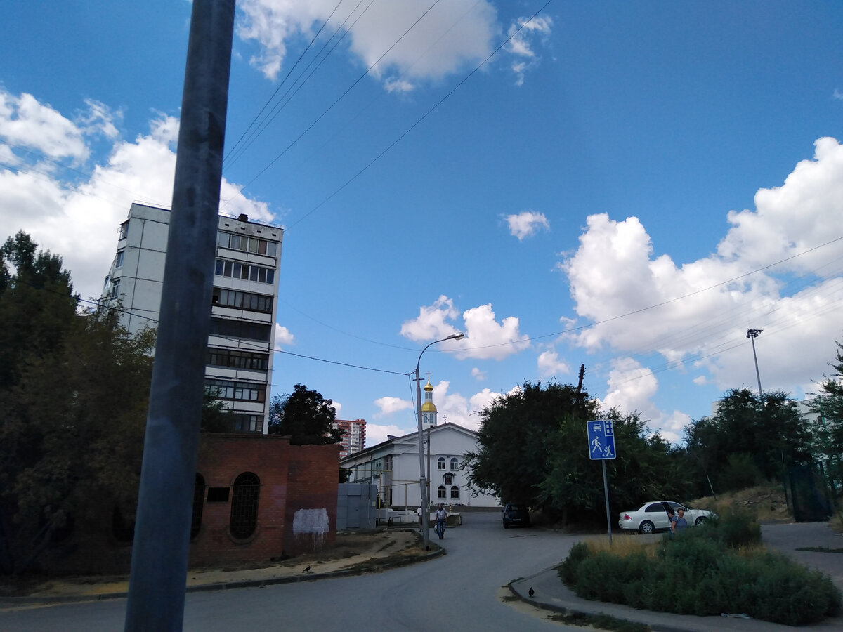 2-я продольная за этими зданиями