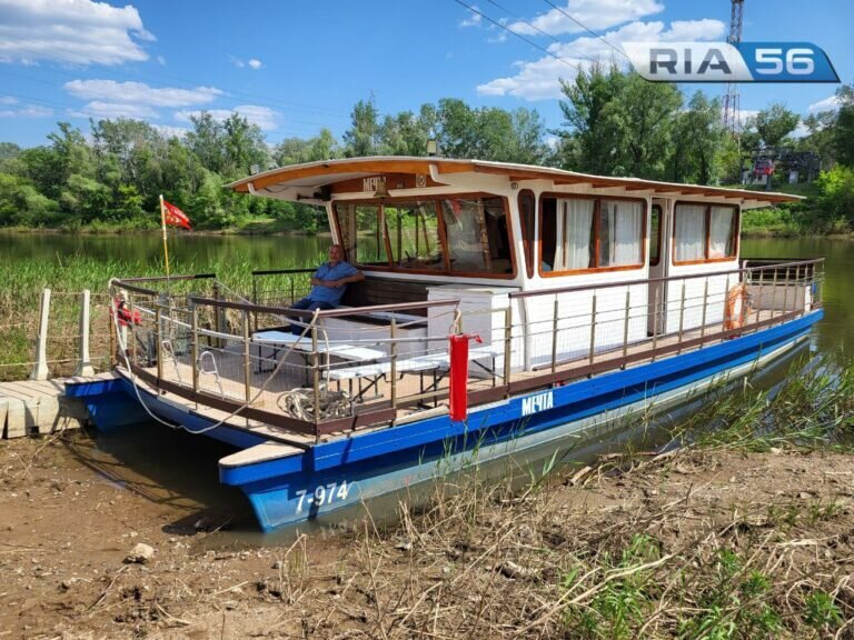    В Оренбурге катамаран «Мечта» катал людей по Уралу с нарушениями правил безопасности Белов Михаил Александрович