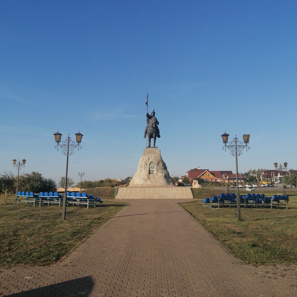 Памятник булгарскому эмиру Ибрагиму I бен Мухаммаду