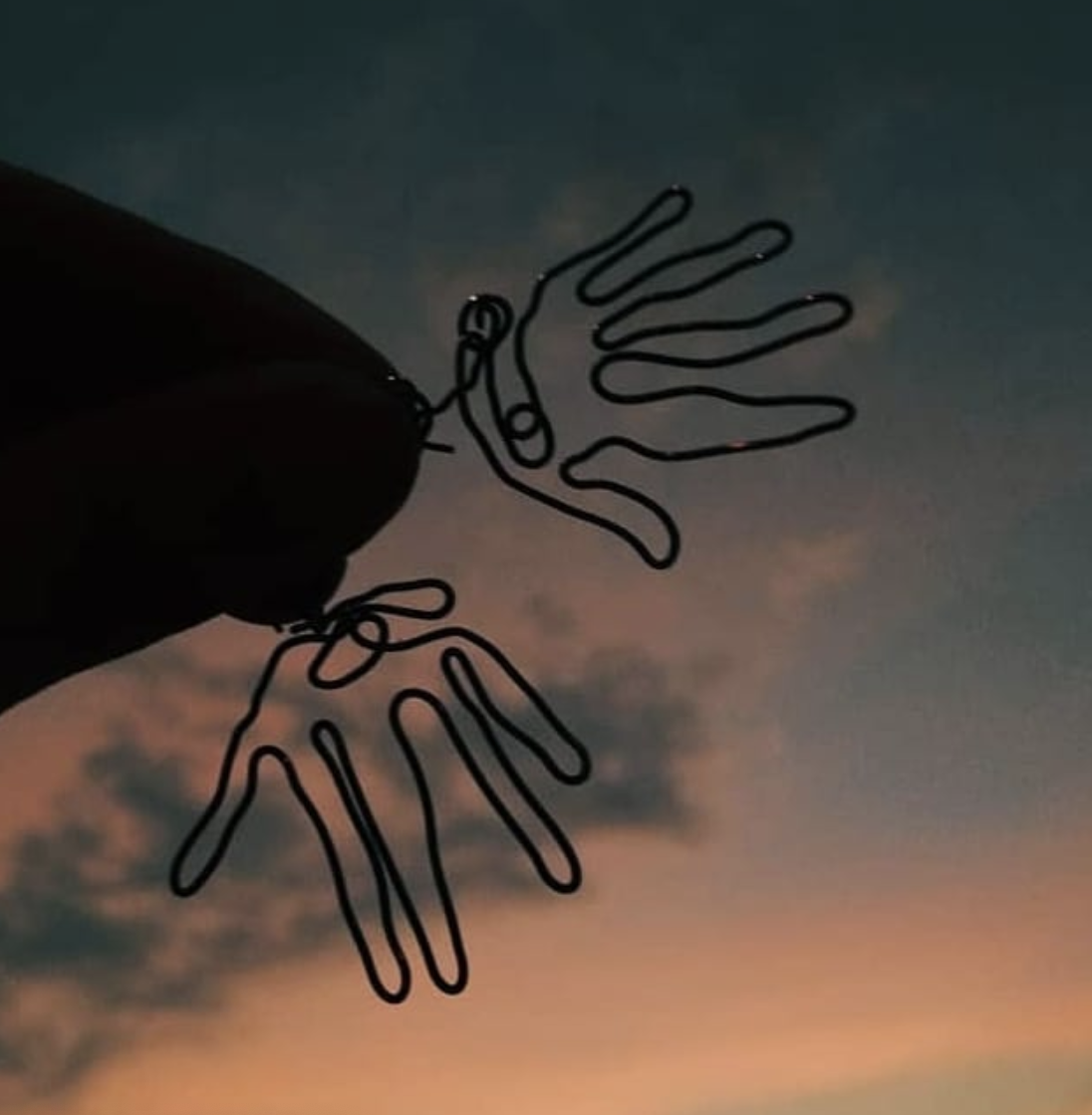 https://www.instagram.com/p/ByNJUE5Ieaj/
