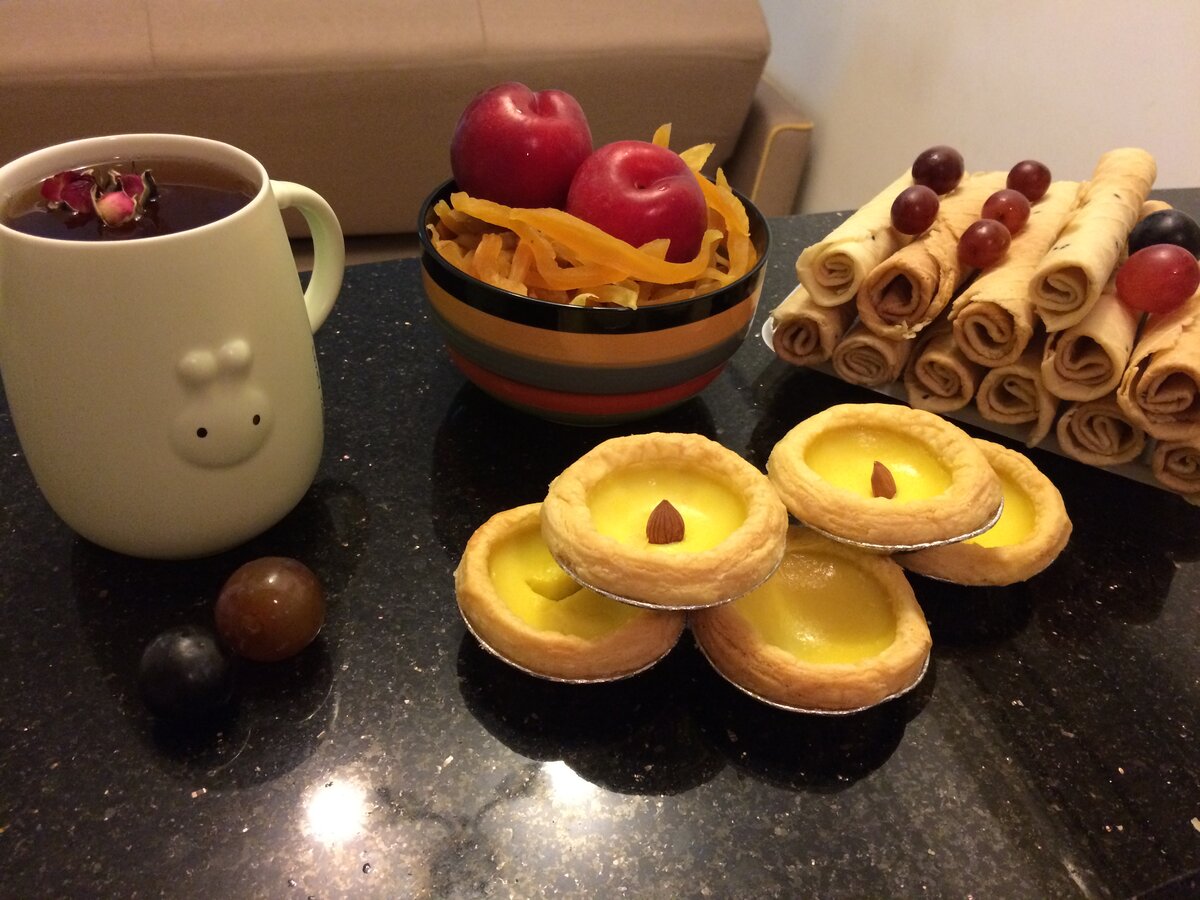 Яичные пирожные и вафли