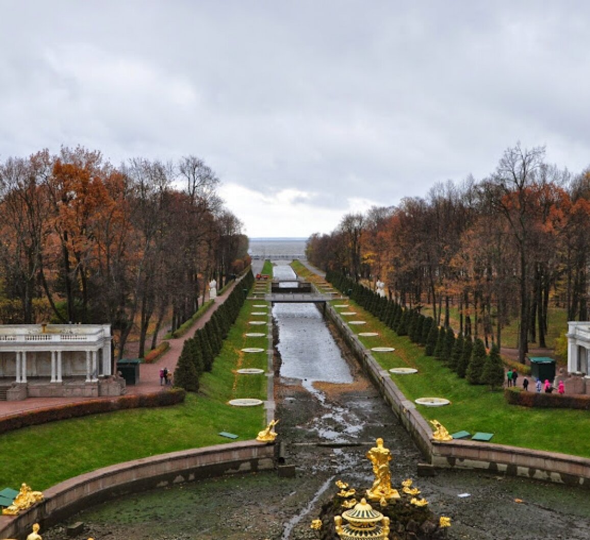 Монплезир Петергоф осень