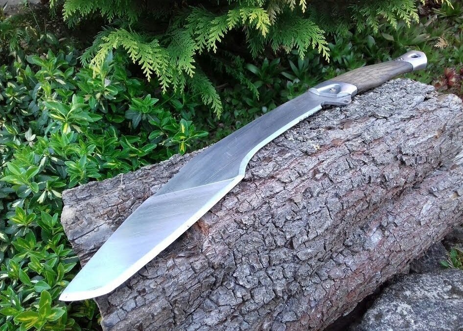 Тот самый Кукри, точнее точная его копия в реальной жизни.