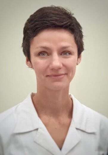 Уважаемый читатель, приветствую тебя на канале "Доктор ШАнС". Я - Шугаева Анастасия Сергеевна, практикующий врач педиатр и аллерголог-иммунолог, мама двоих детей