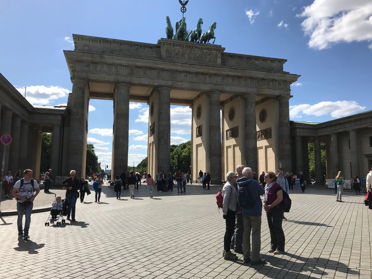 Бранденбургские ворота (Brandenburger Tor)