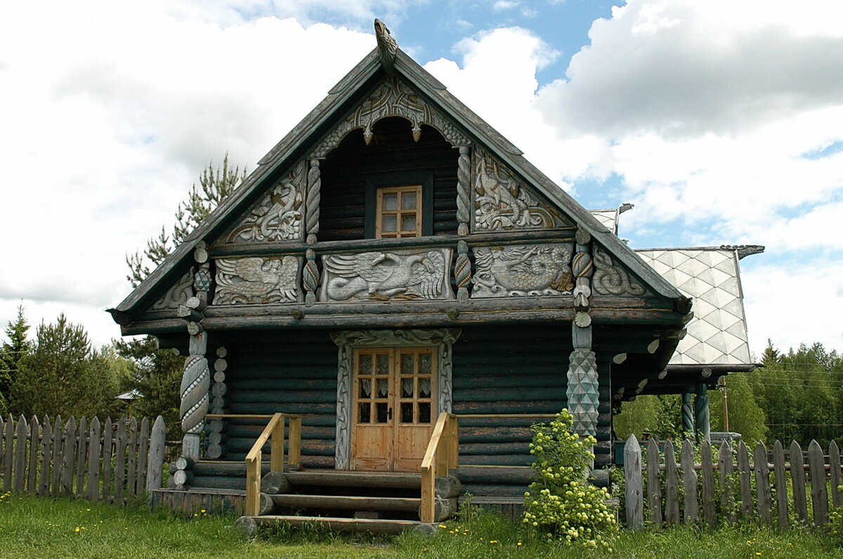 деревня которую одевают. возрождение деревни. подпорожье верхние мандроги. деревня мандроги осенью. село возрождение.