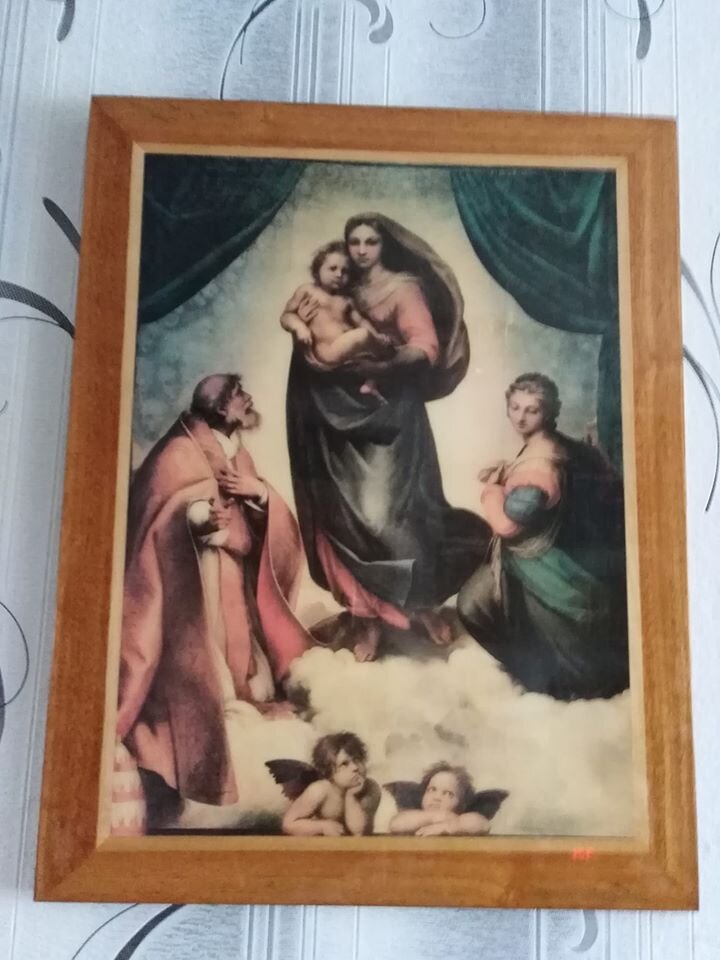  На моей стене. Фото автора.