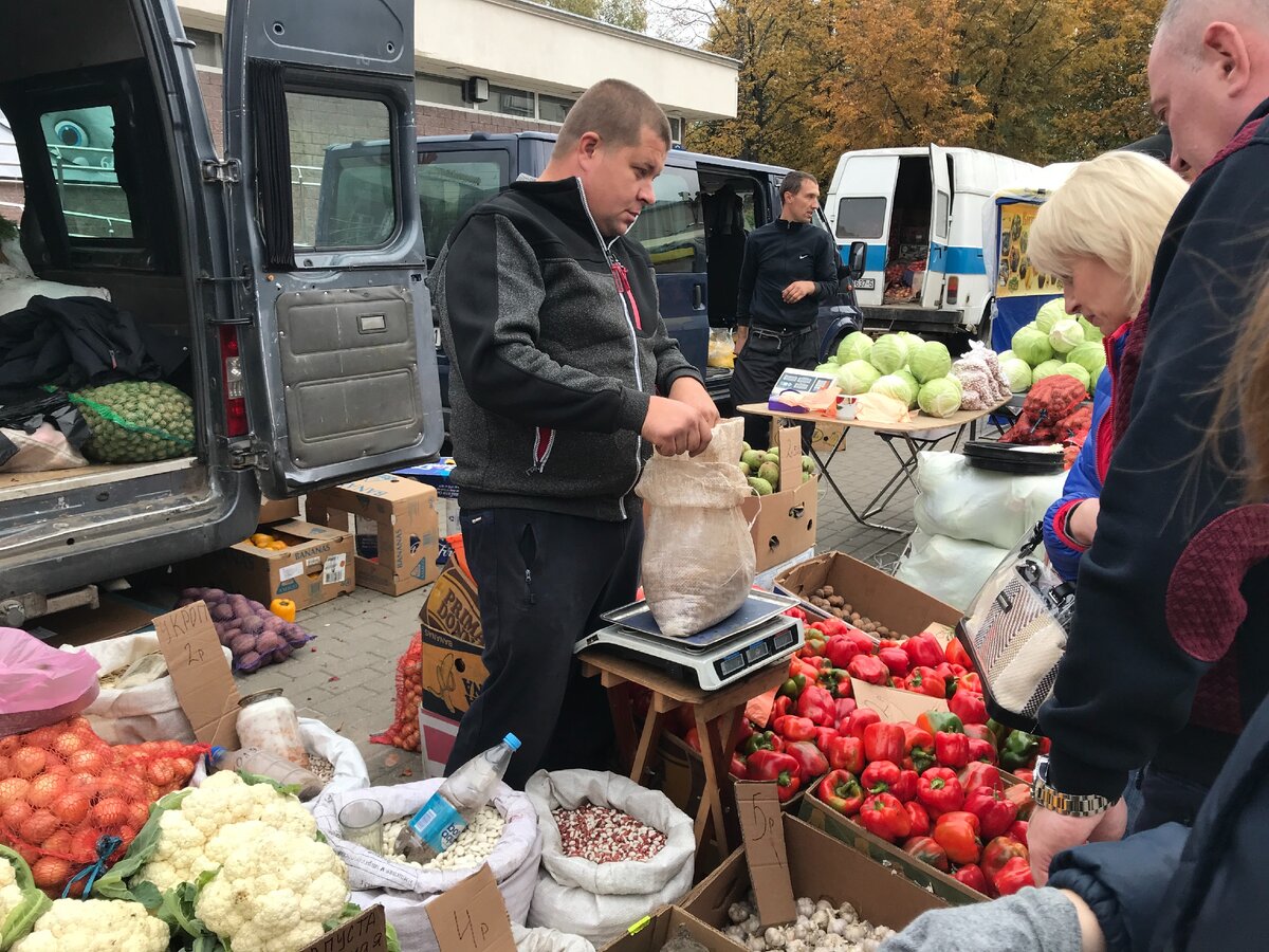 За чем мы в Беларуси стояли в очередях раньше, а за чем стоим сейчас