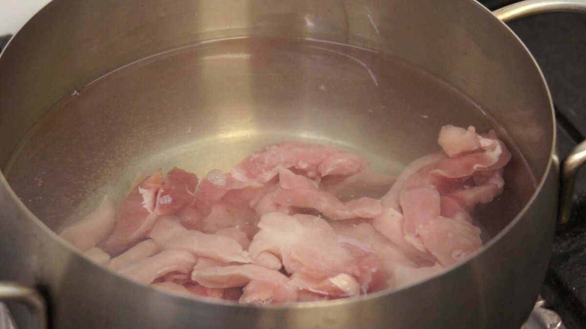 Наваристые щи с кислой капустой и клёцками. Не отказывать себе в удовольствии.