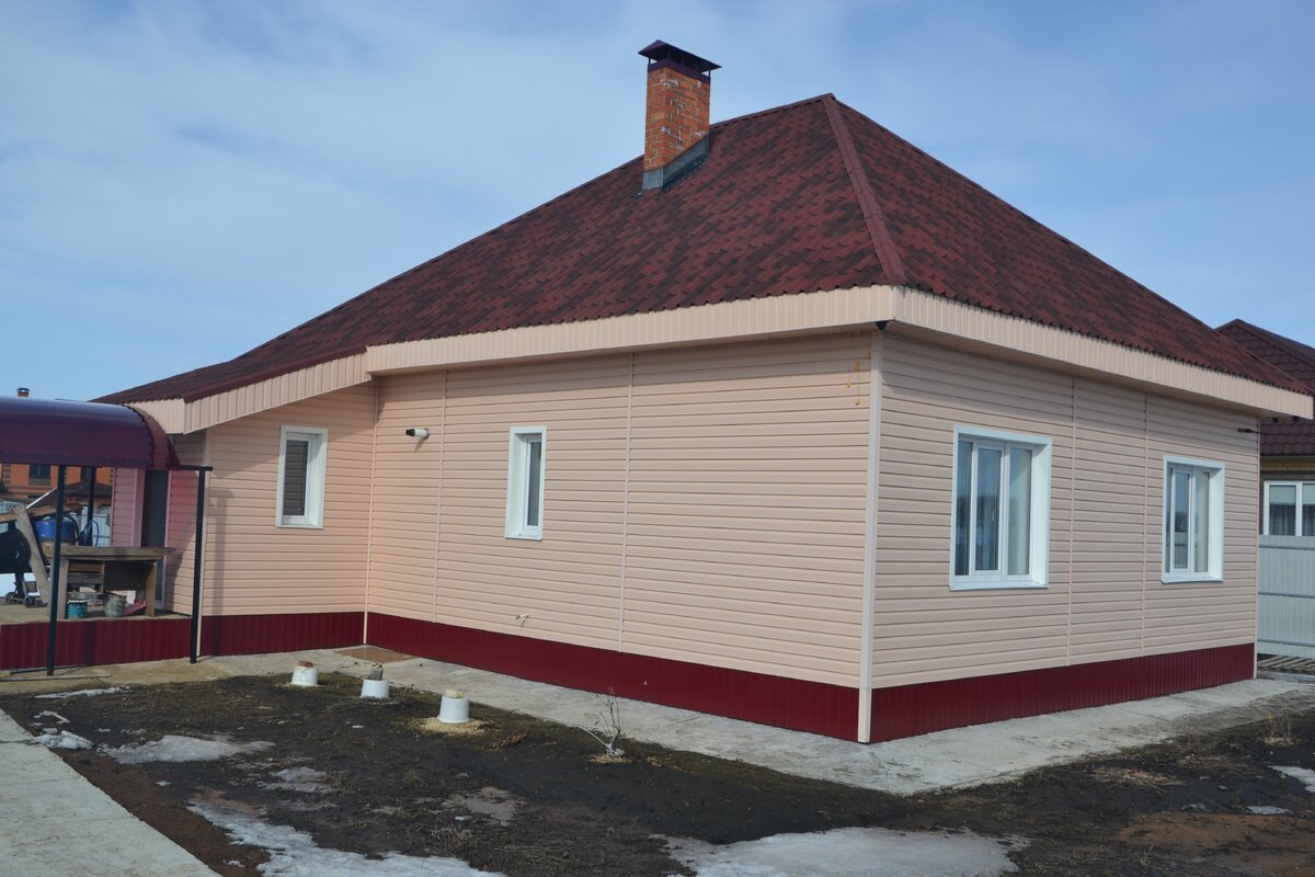 Дом простоял лето 2018, лето 2019, фотография 2020 года свежая весенняя, на глаз изменений по фасаду не выявлено @Горбунов Сергей Канал Самостройщика СТРОЮ САМ.