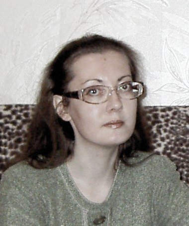 (Интервью «Переклички» с писательницей Еленой Семёновой)
 