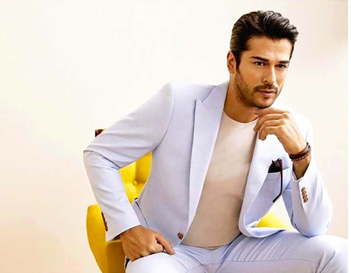 Бурак Озчивит в модельном бизнесе