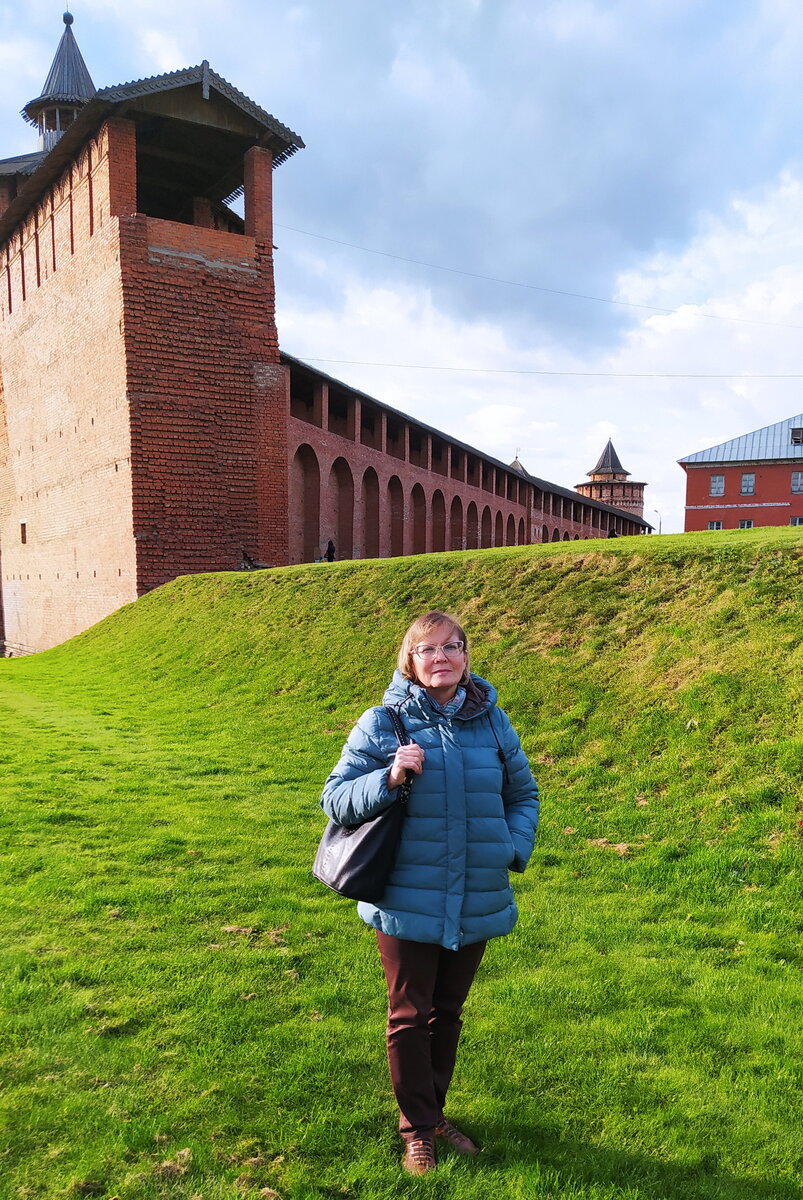 Остатки крепостных валов сохранились на многих участках, где не осталось Кремлевских  стен