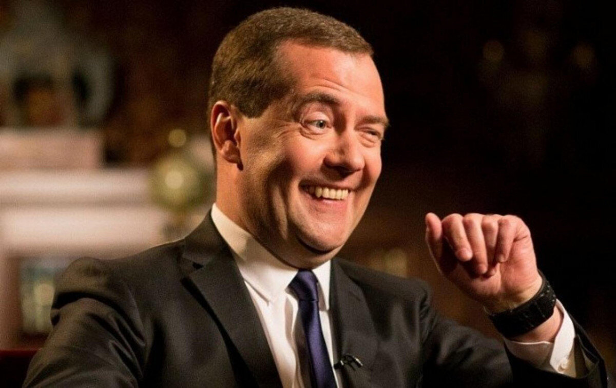 https://nb-ugra.ru/wp-content/uploads/2020/01/medvedev_potrebkorzina.jpg