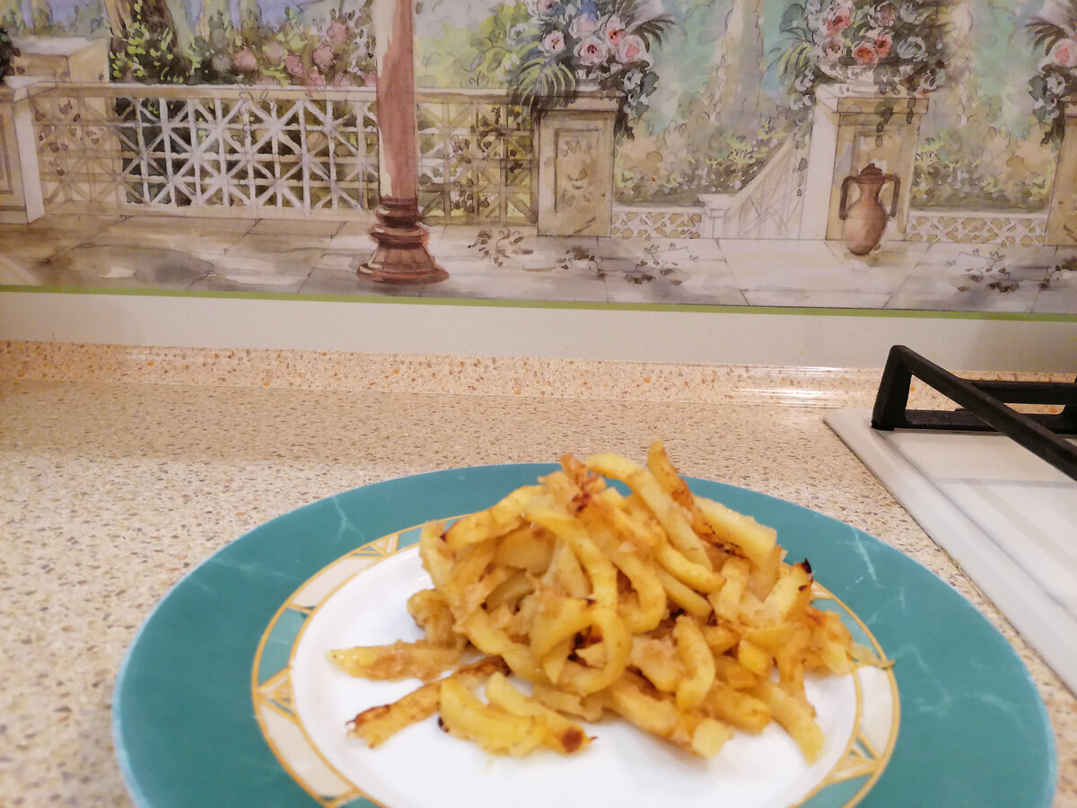 Фото автора. Жареный в духовке картофель: 15 минут - и готово