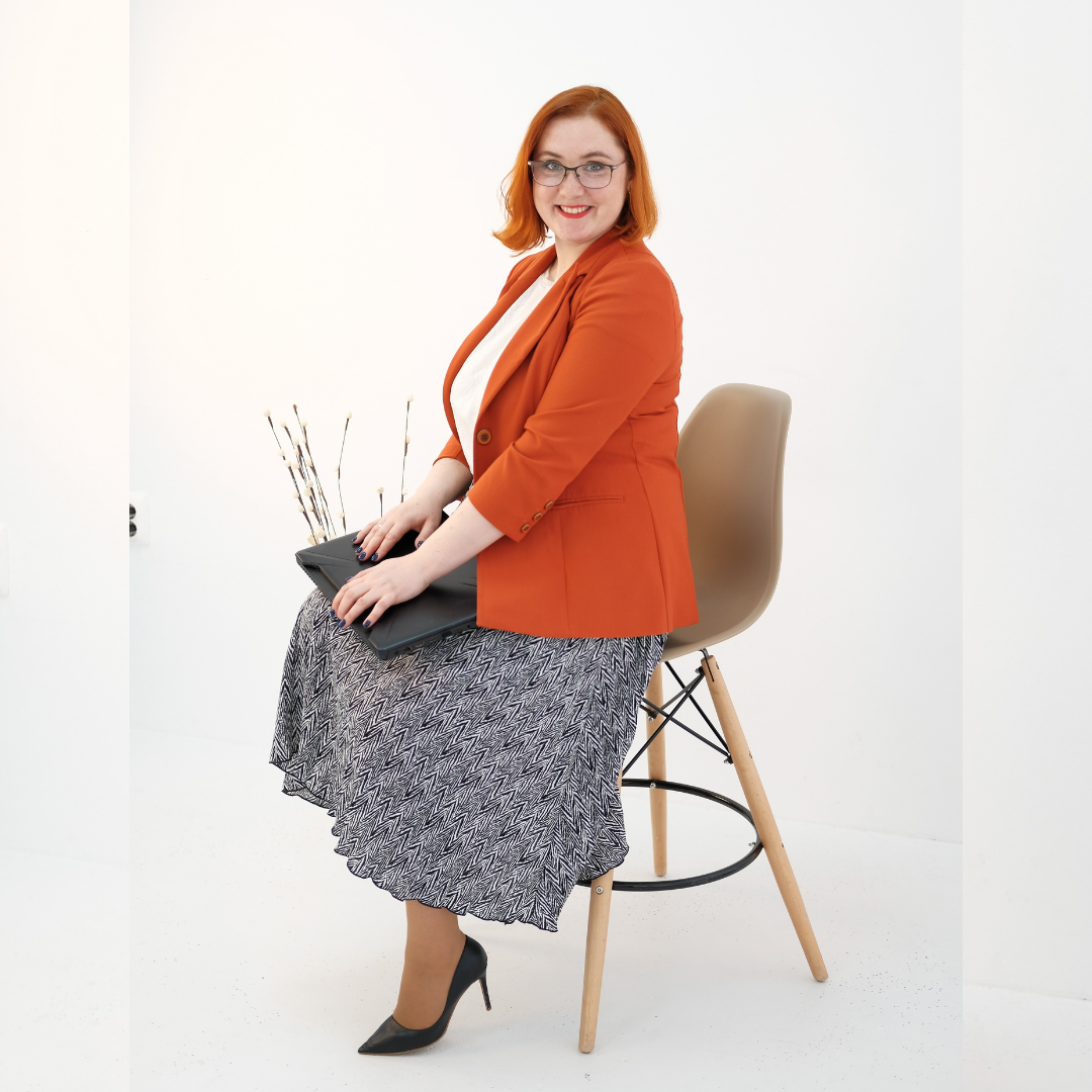 Абанина Алёна - ваш гид в мир госзакупок