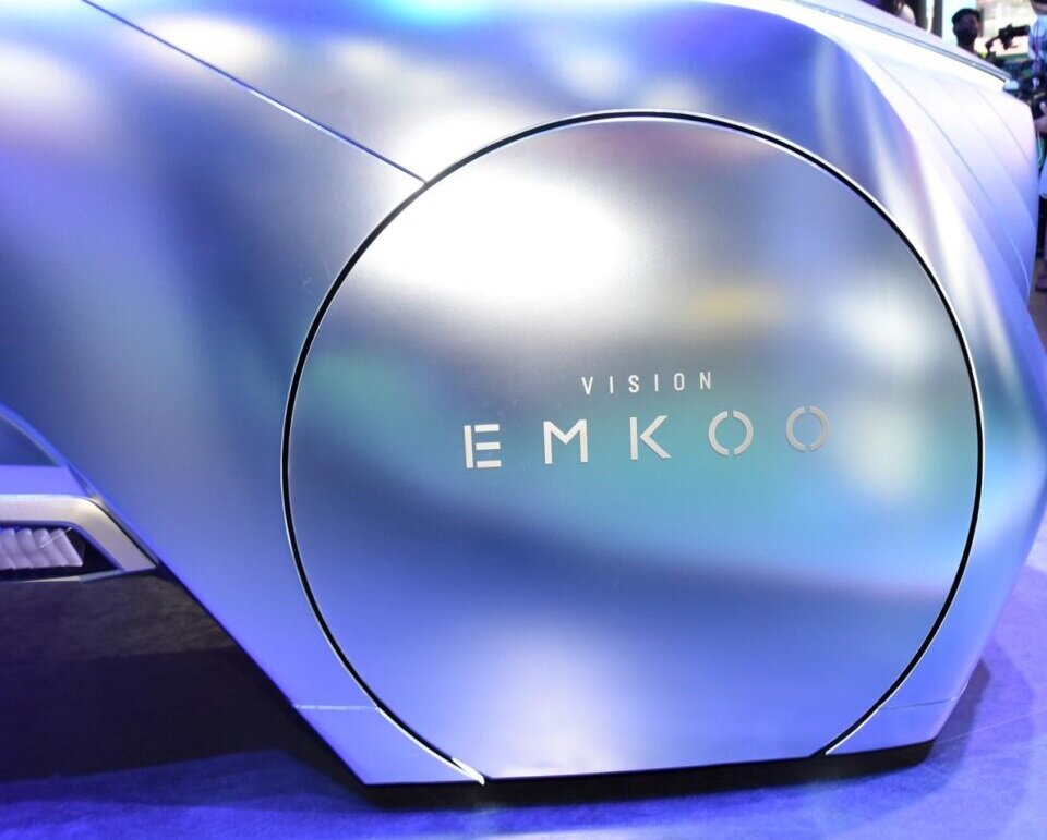 На фото: Концепт-кар EMKOO